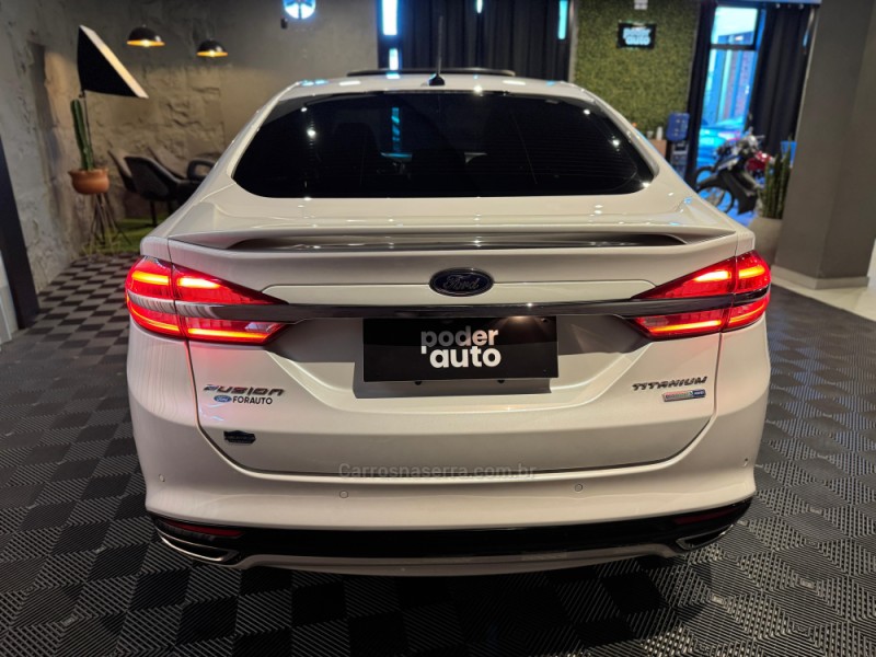 FUSION 2.0 TITANIUM GTDI ECOBOOST AWD AUTOMÁTICO - 2017 - FARROUPILHA