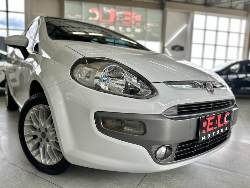PUNTO 1.6 ESSENCE 16V FLEX 4P MANUAL - 2013 - CAXIAS DO SUL