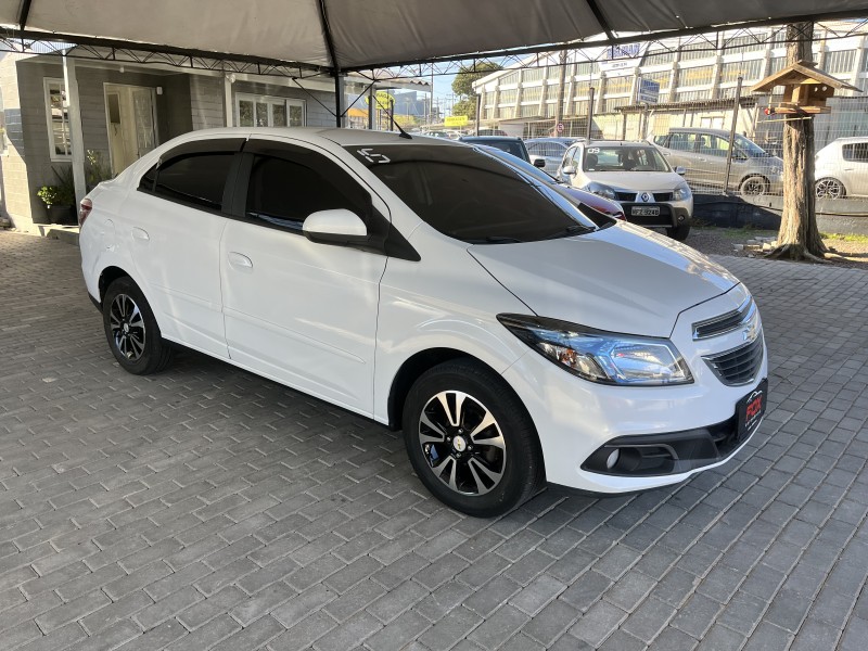 PRISMA 1.4 MPFI LTZ 8V FLEX 4P MANUAL - 2015 - CAXIAS DO SUL