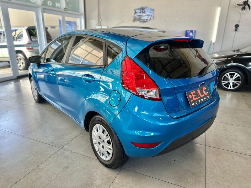 FIESTA 1.5 SE HATCH 16V FLEX 4P MANUAL - 2014 - CAXIAS DO SUL