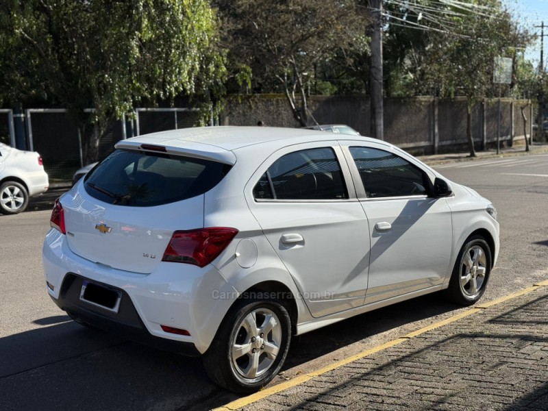 ONIX 1.4 MPFI LT 8V FLEX 4P MANUAL - 2019 - PAROBé