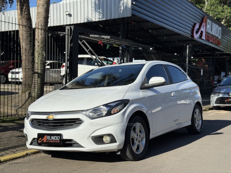 ONIX 1.4 MPFI LT 8V FLEX 4P MANUAL - 2019 - PAROBé