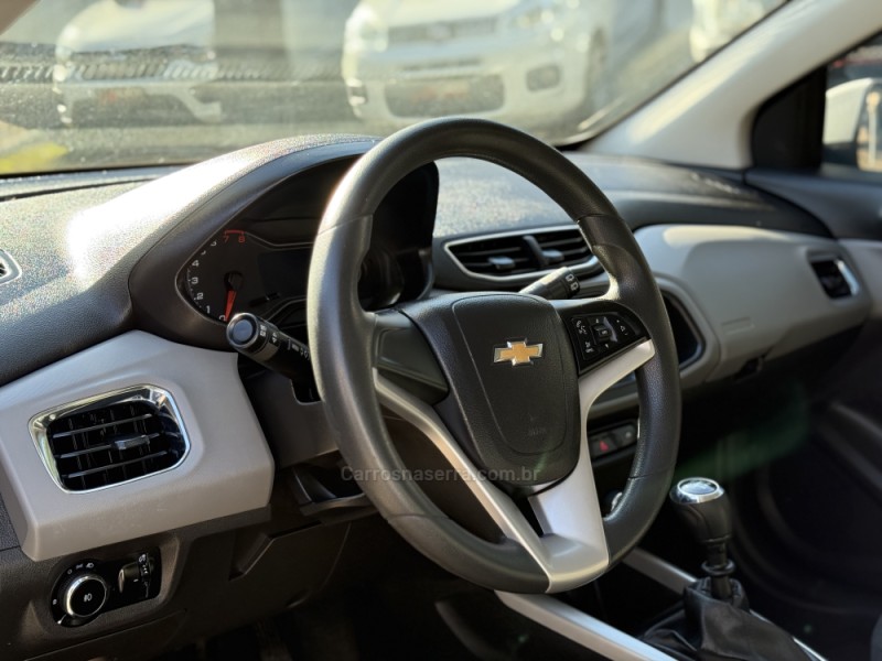 ONIX 1.4 MPFI LT 8V FLEX 4P MANUAL - 2019 - PAROBé