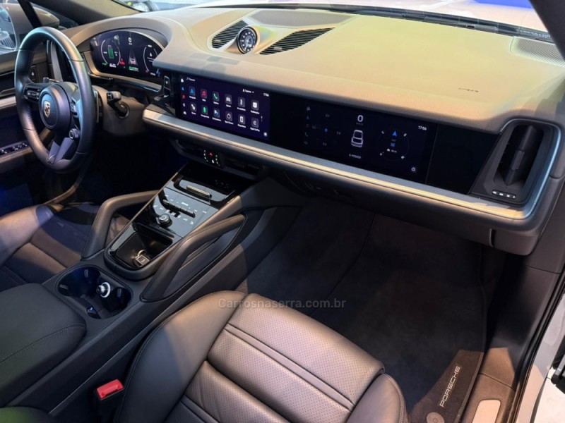 CAYENNE 3.0 V6 COUPÉ AWD HIBRIDO AUTOMÁTICO - 2024 - SãO LEOPOLDO