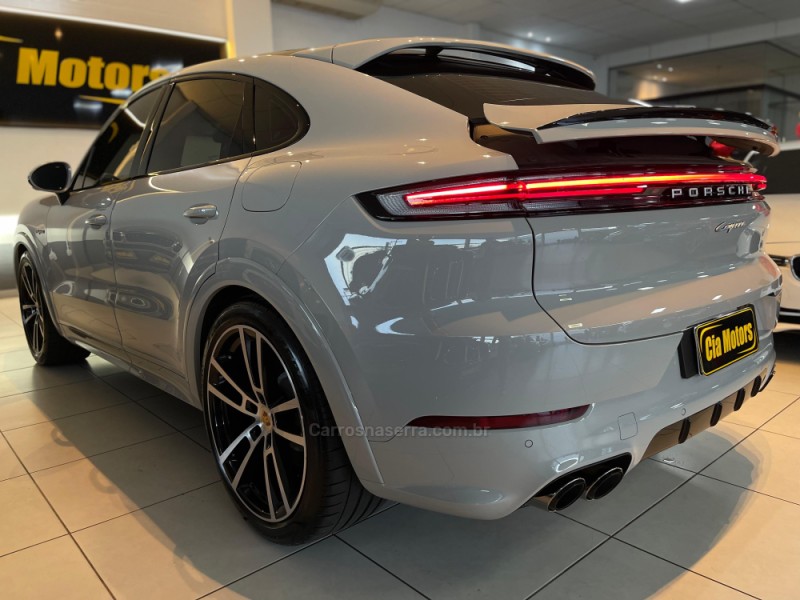 CAYENNE 3.0 V6 COUPÉ AWD HIBRIDO AUTOMÁTICO - 2024 - SãO LEOPOLDO