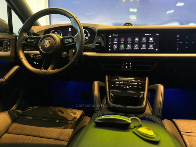 CAYENNE 3.0 V6 COUPÉ AWD HIBRIDO AUTOMÁTICO - 2024 - SãO LEOPOLDO