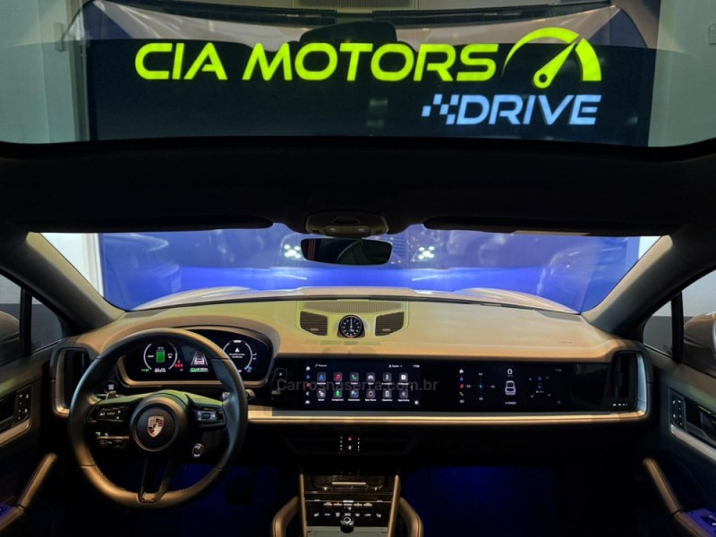 CAYENNE 3.0 V6 COUPÉ AWD HIBRIDO AUTOMÁTICO - 2024 - SãO LEOPOLDO