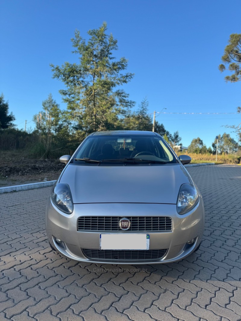 punto 1.4 attractive italia 8v flex 4p manual 2012 bento goncalves