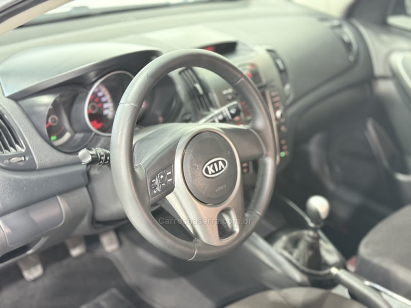 CERATO 1.6 EX3 SEDAN 16V GASOLINA 4P MANUAL - 2011 - NOVO HAMBURGO
