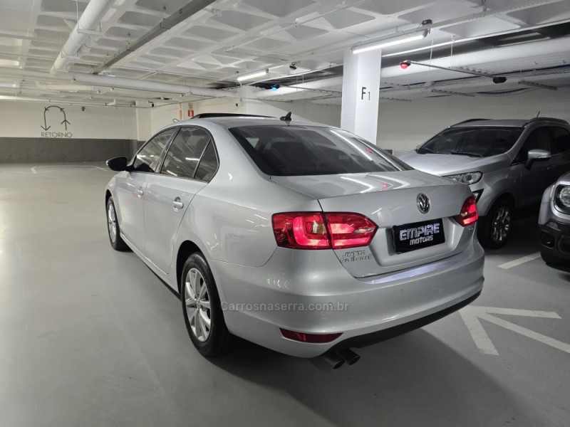 JETTA 2.0 COMFORTLINE FLEX 4P TIPTRONIC - 2014 - PORTO ALEGRE