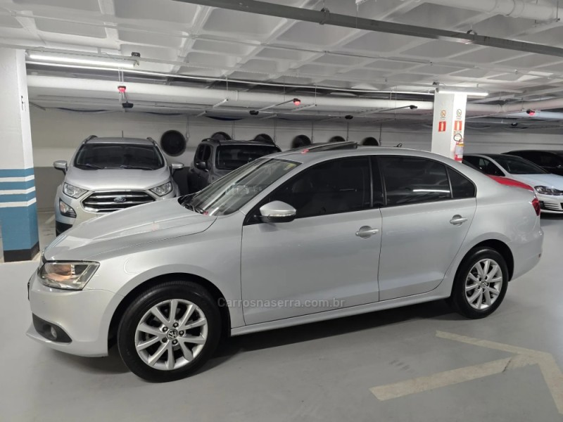 JETTA 2.0 COMFORTLINE FLEX 4P TIPTRONIC - 2014 - PORTO ALEGRE