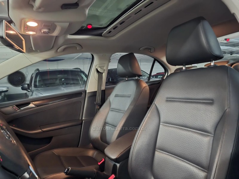 JETTA 2.0 COMFORTLINE FLEX 4P TIPTRONIC - 2014 - PORTO ALEGRE