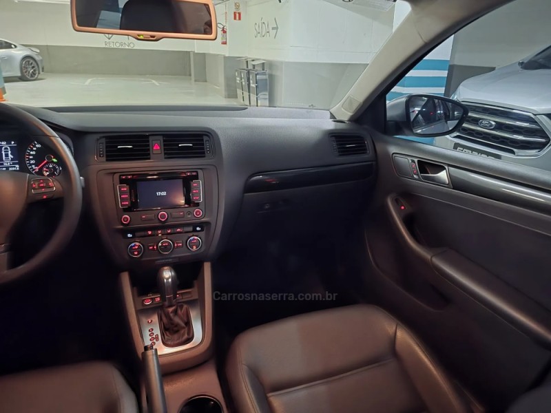 JETTA 2.0 COMFORTLINE FLEX 4P TIPTRONIC - 2014 - PORTO ALEGRE