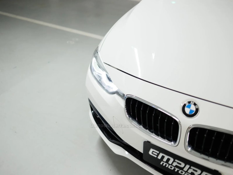 320I 2.0 16V TURBO ACTIVE FLEX 4P AUTOMÁTICO - 2018 - PORTO ALEGRE