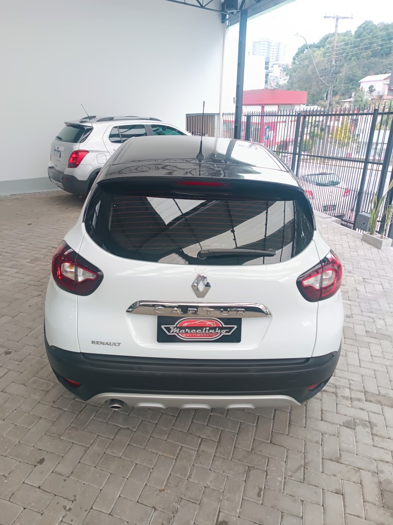 CAPTUR 1.6 16V SCE FLEX ZEN MANUAL - 2018 - CAXIAS DO SUL