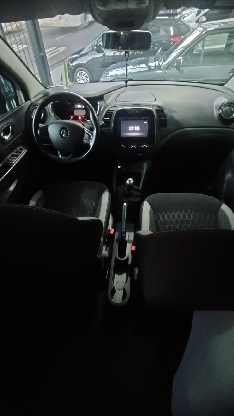 CAPTUR 1.6 16V SCE FLEX ZEN MANUAL - 2018 - CAXIAS DO SUL