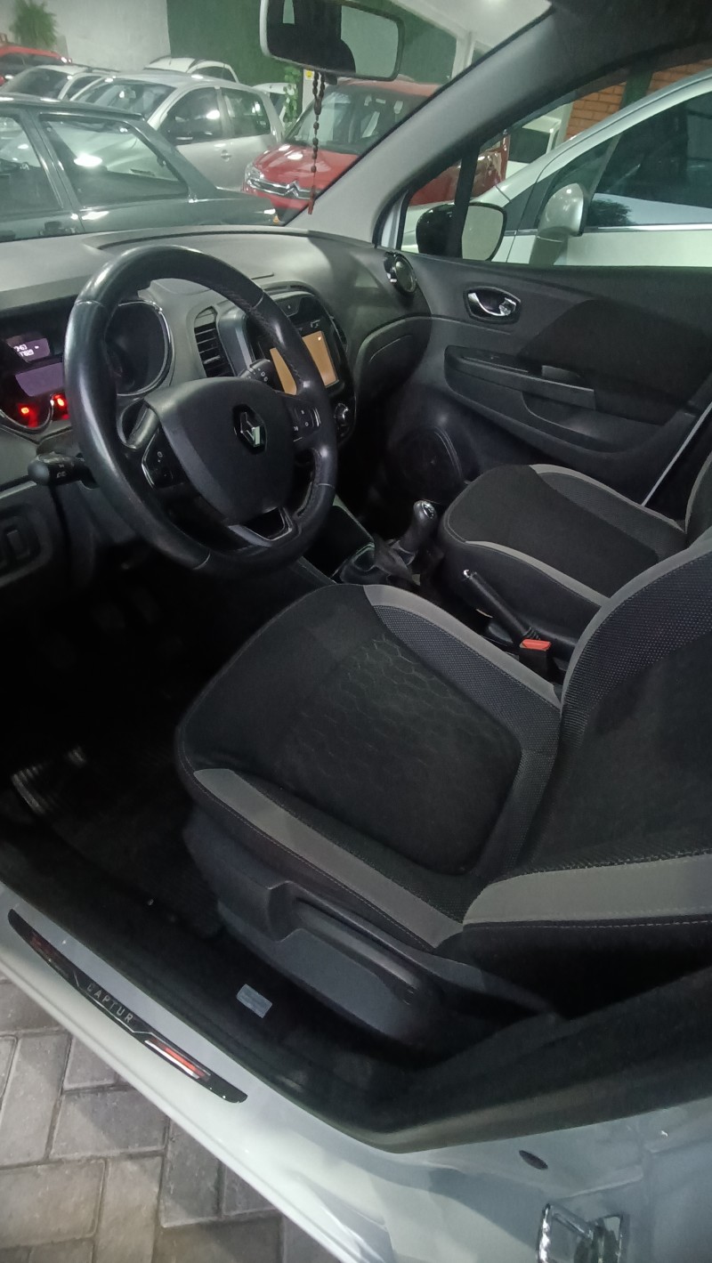 CAPTUR 1.6 16V SCE FLEX ZEN MANUAL - 2018 - CAXIAS DO SUL