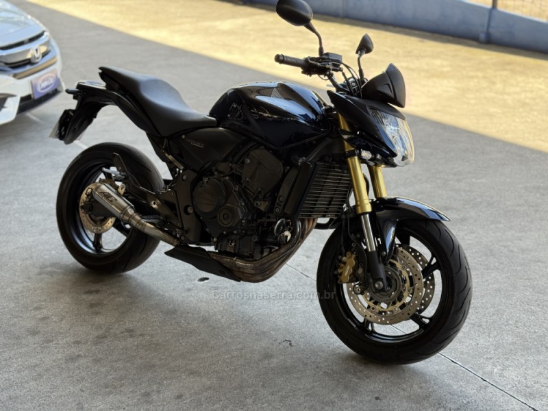 CB 600F HORNET - 2011 - CAXIAS DO SUL