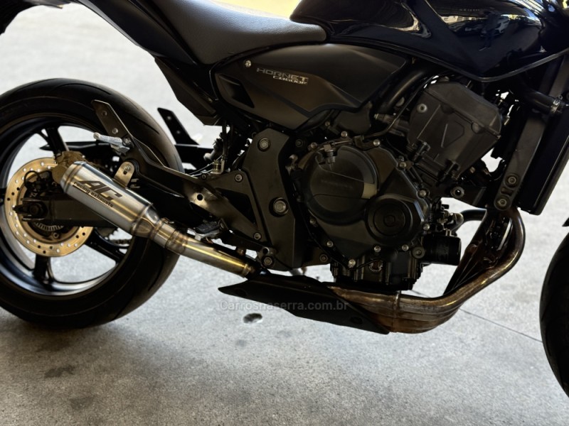 CB 600F HORNET - 2011 - CAXIAS DO SUL