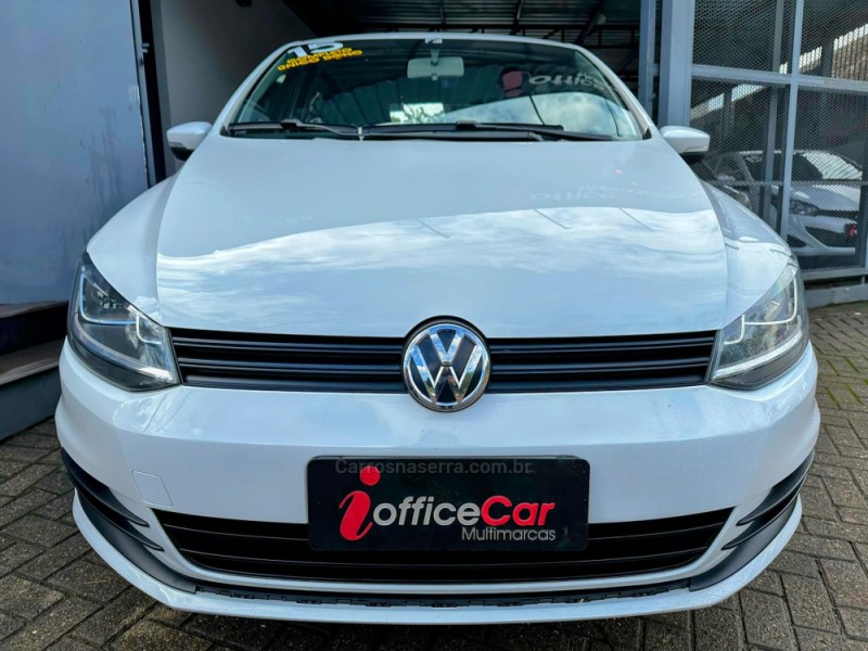 FOX 1.0 MI TRENDLINE 8V FLEX 4P MANUAL - 2015 - TRêS COROAS