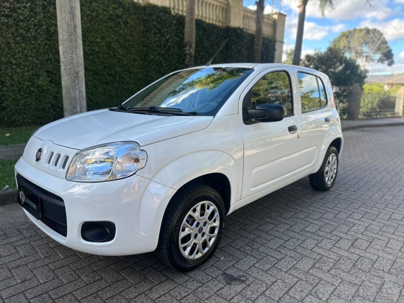 UNO 1.0 EVO VIVACE 8V FLEX 4P MANUAL