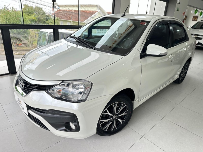 etios 1.5 platinum sedan 16v flex 4p automatico 2018 caxias do sul