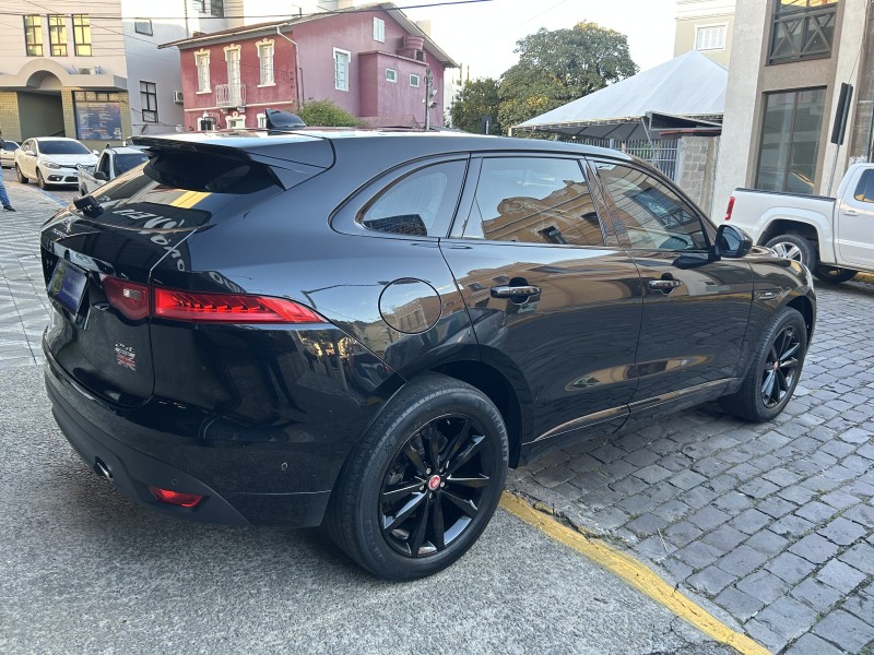 F-PACE 2.0 R-SPORT 250CV 4P AUTOMÁTICO - 2019 - GARIBALDI