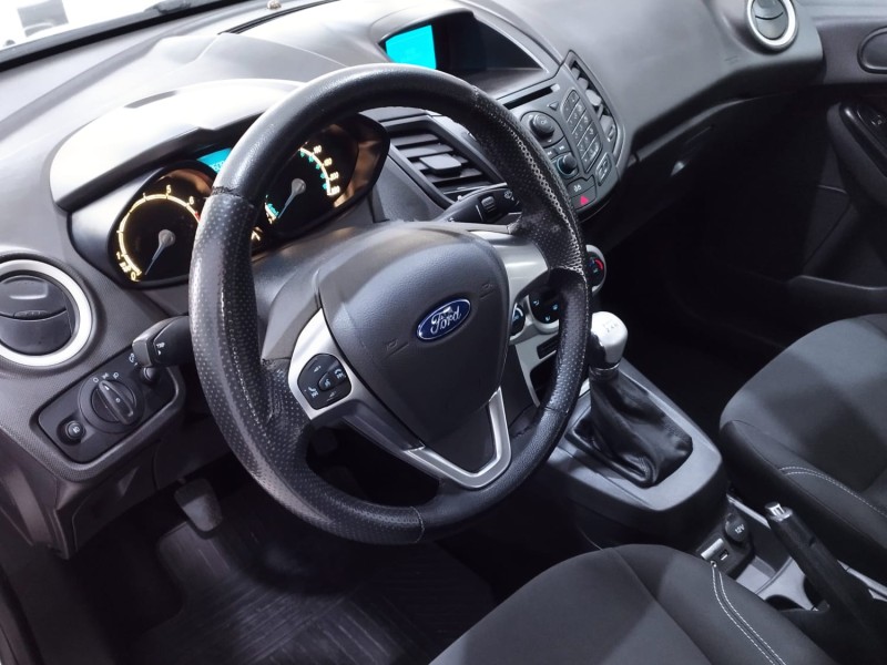 FIESTA 1.6 SE HATCH PLUS 16V FLEX 4P MANUAL - 2014 - CAXIAS DO SUL