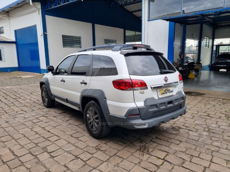PALIO 1.8 MPI ADVENTURE WEEKEND 16V FLEX 4P MANUAL - 2014 - VACARIA