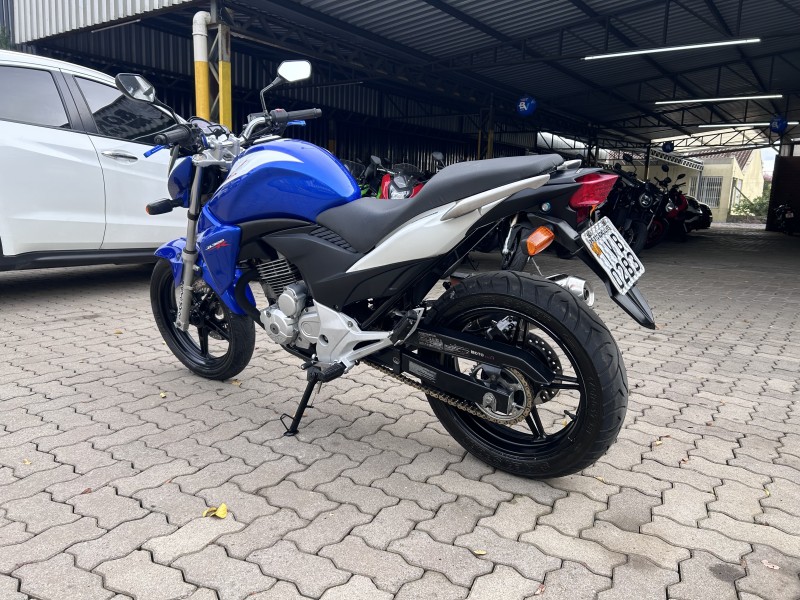 CB 300R  - 2014 - BENTO GONçALVES