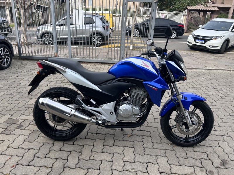 CB 300R  - 2014 - BENTO GONçALVES