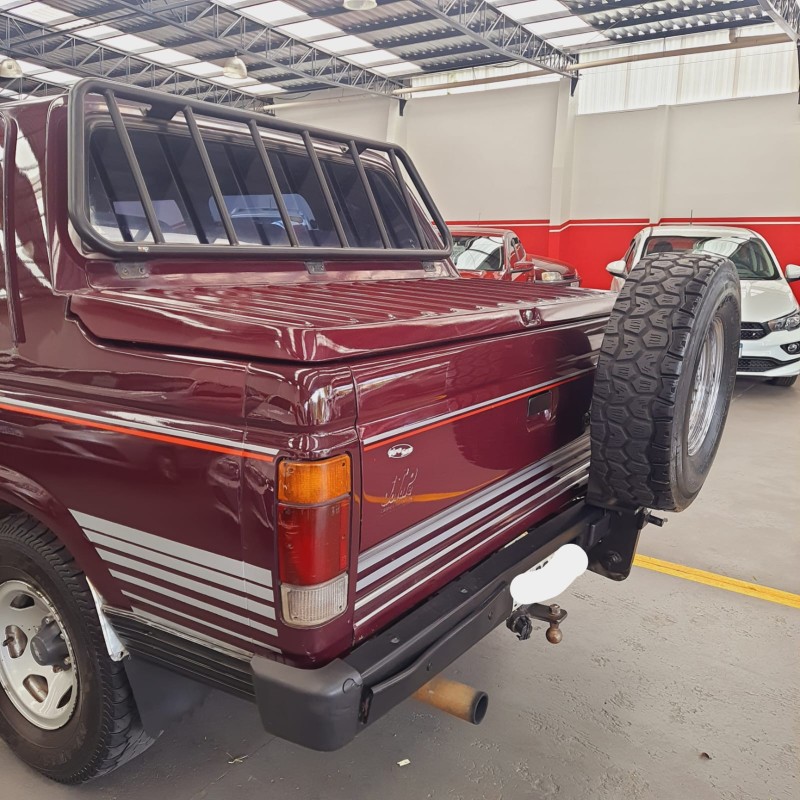 D20 4.0 CUSTOM DE LUXE CS 8V DIESEL 2P MANUAL - 1986 - CAXIAS DO SUL