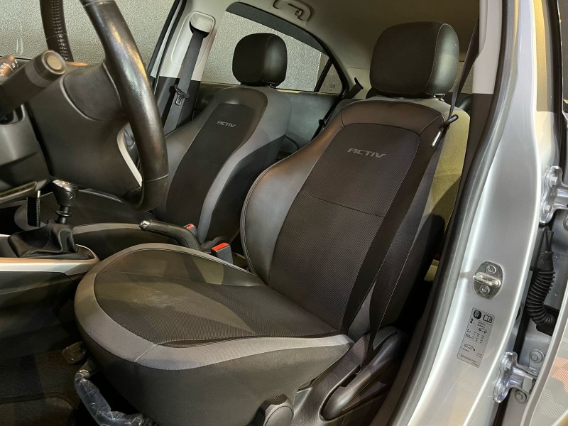 ONIX 1.4 MPFI ACTIV 8V FLEX 4P MANUAL - 2019 - ANTôNIO PRADO