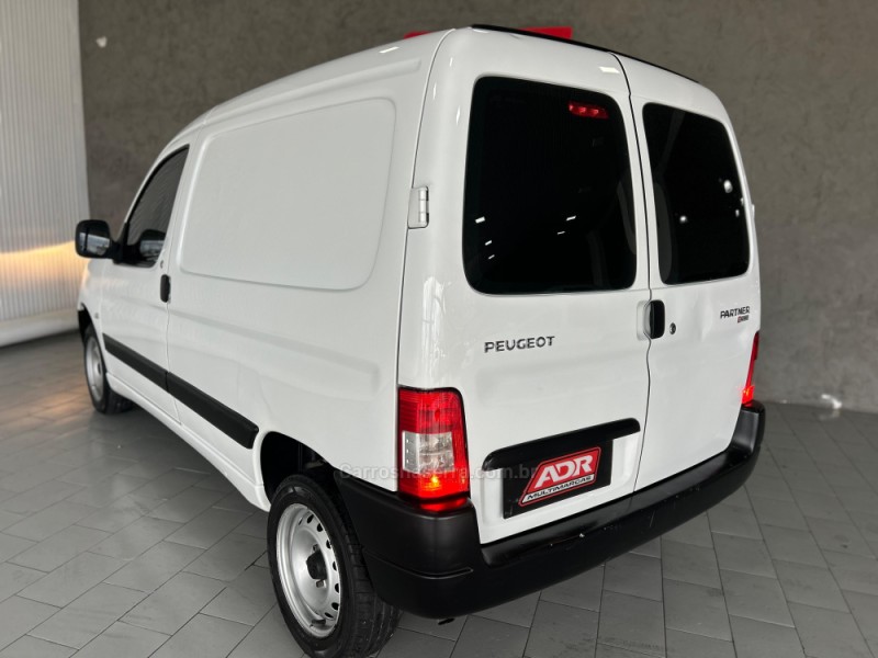 PARTNER 1.6 FURGÃO 800KG 16V FLEX 3P MANUAL - 2019 - CAXIAS DO SUL