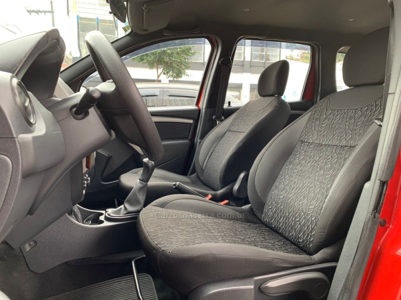 DUSTER 1.6 EXPRESSION 4X2 16V FLEX 4P MANUAL - 2016 - CAXIAS DO SUL