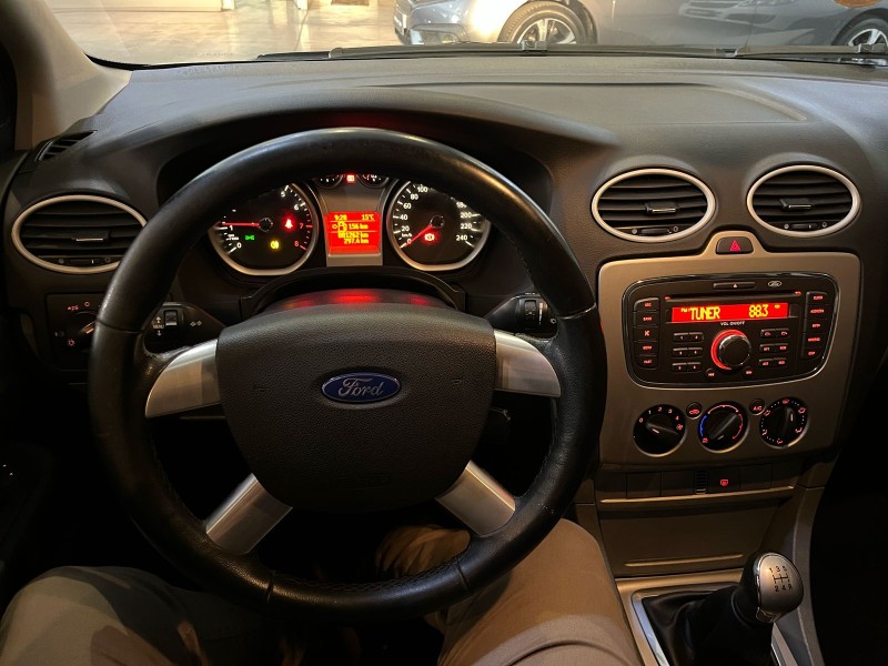 FOCUS 1.6 GLX 16V FLEX 4P MANUAL - 2013 - ANTôNIO PRADO