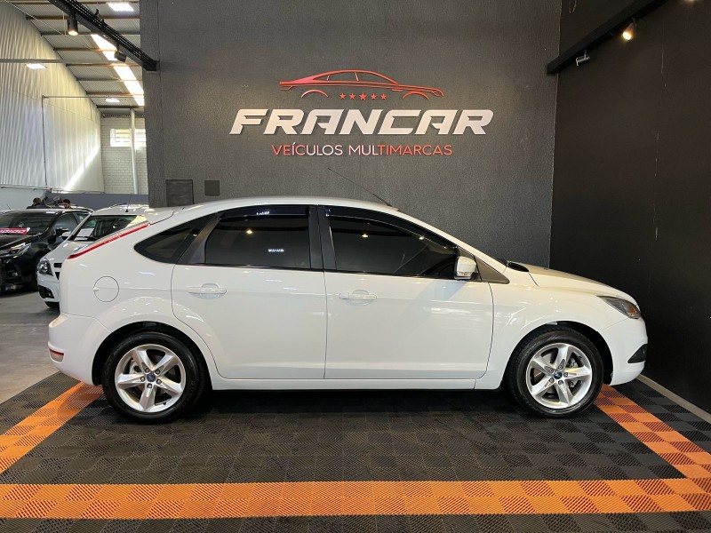 FOCUS 1.6 GLX 16V FLEX 4P MANUAL - 2013 - ANTôNIO PRADO