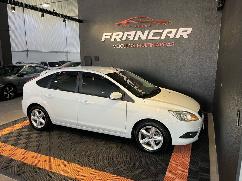 FOCUS 1.6 GLX 16V FLEX 4P MANUAL - 2013 - ANTôNIO PRADO