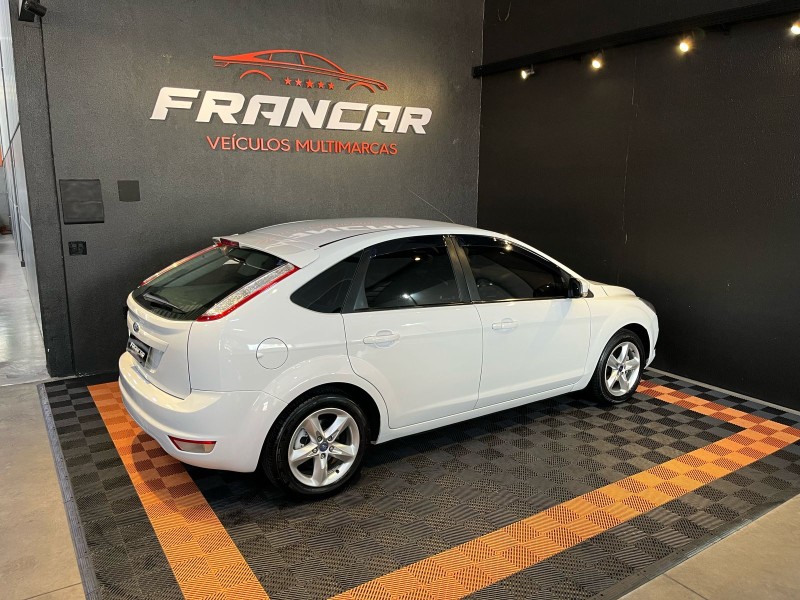 FOCUS 1.6 GLX 16V FLEX 4P MANUAL - 2013 - ANTôNIO PRADO