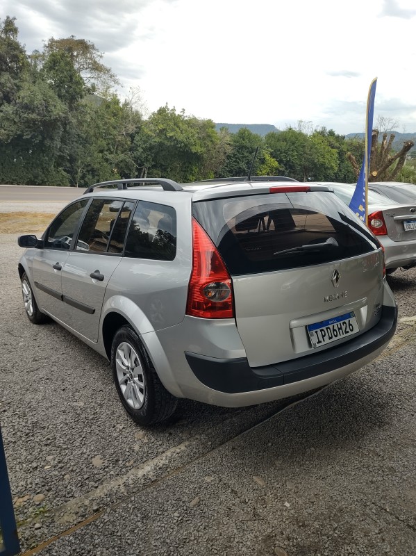 MÉGANE 1.6 EXPRESSION GRAND TOUR 16V FLEX 4P MANUAL - 2009 - VALE REAL
