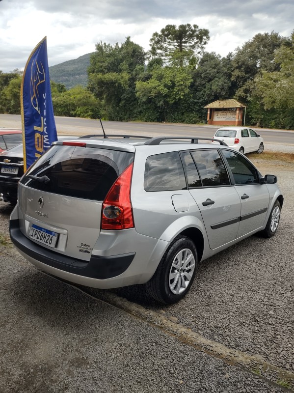 MÉGANE 1.6 EXPRESSION GRAND TOUR 16V FLEX 4P MANUAL - 2009 - VALE REAL