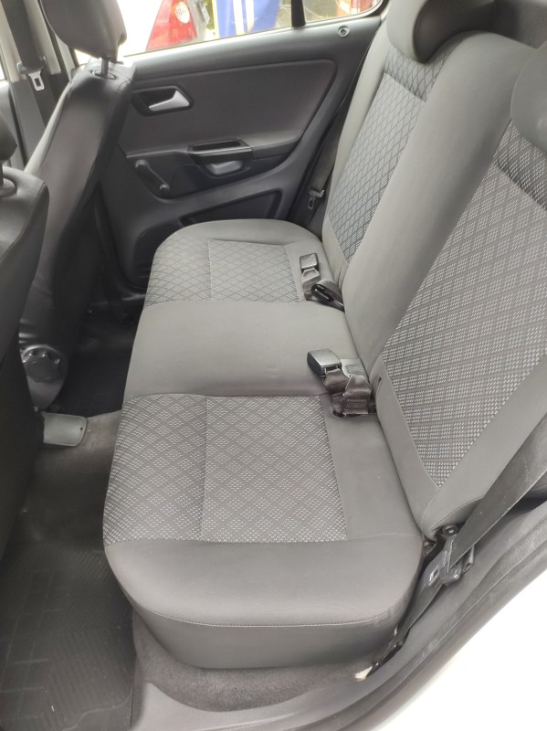 FOX 1.0 MI 8V FLEX 4P MANUAL - 2014 - VALE REAL