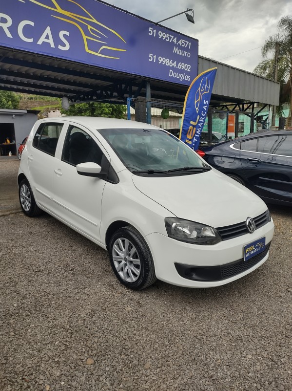 FOX 1.0 MI 8V FLEX 4P MANUAL - 2014 - VALE REAL