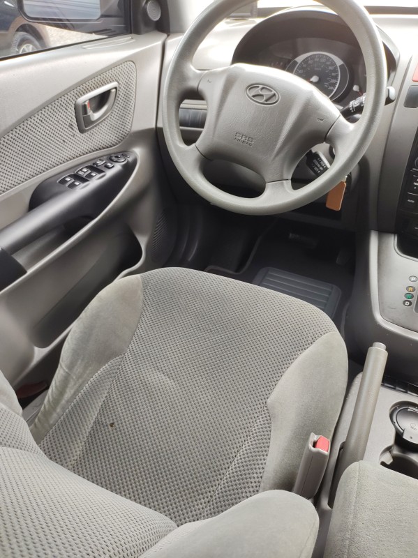 TUCSON 2.0 MPFI GLS 16V 143CV 2WD GASOLINA 4P AUTOMÁTICO - 2012 - VALE REAL