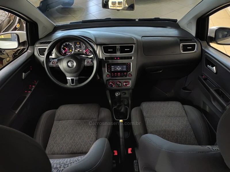 FOX 1.6 MI ITREND 8V FLEX 4P MANUAL - 2014 - FARROUPILHA
