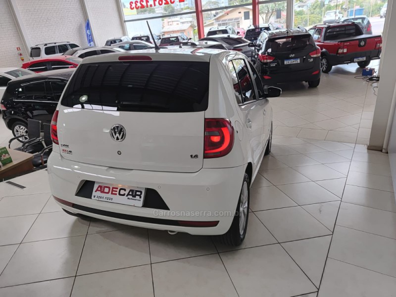 FOX 1.6 MI ITREND 8V FLEX 4P MANUAL - 2014 - FARROUPILHA