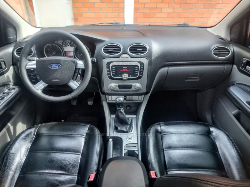 FOCUS 2.0 GHIA 16V FLEX 4P MANUAL - 2009 - CAXIAS DO SUL
