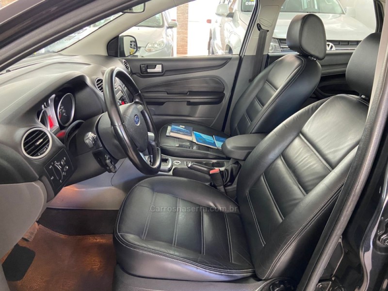 FOCUS 2.0 GHIA SEDAN 16V GASOLINA 4P AUTOMÁTICO - 2009 - NOVA BASSANO