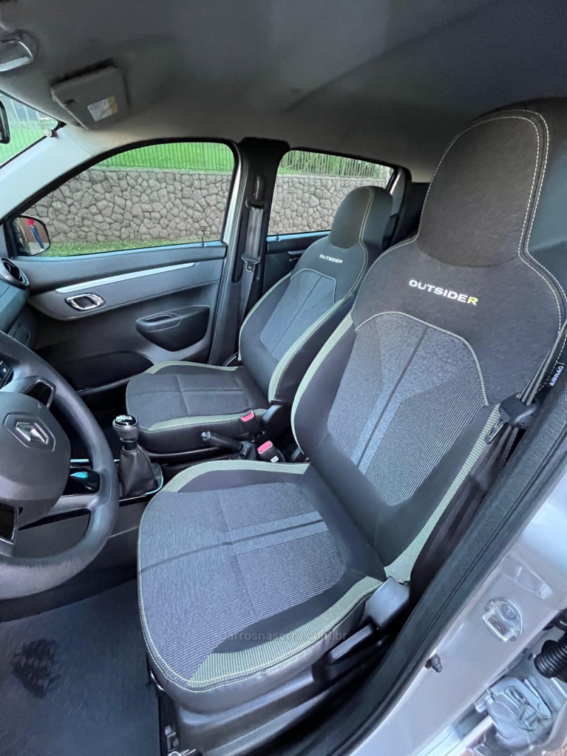 KWID 1.0 12V OUTSIDER FLEX 4P MANUAL - 2024 - ERECHIM