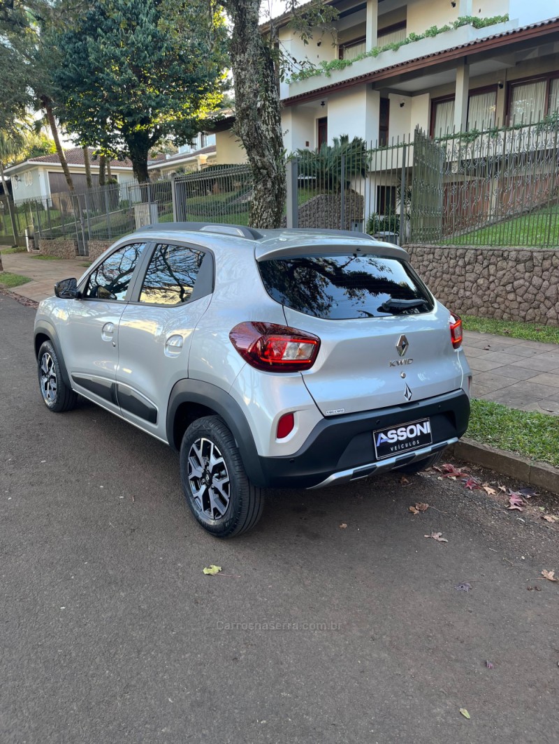 KWID 1.0 12V OUTSIDER FLEX 4P MANUAL - 2024 - ERECHIM